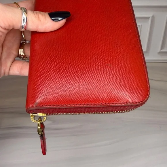 Prada Saffiano Red Zip-Around Long Wallet – Very Good Condition - Picture 11 of 15